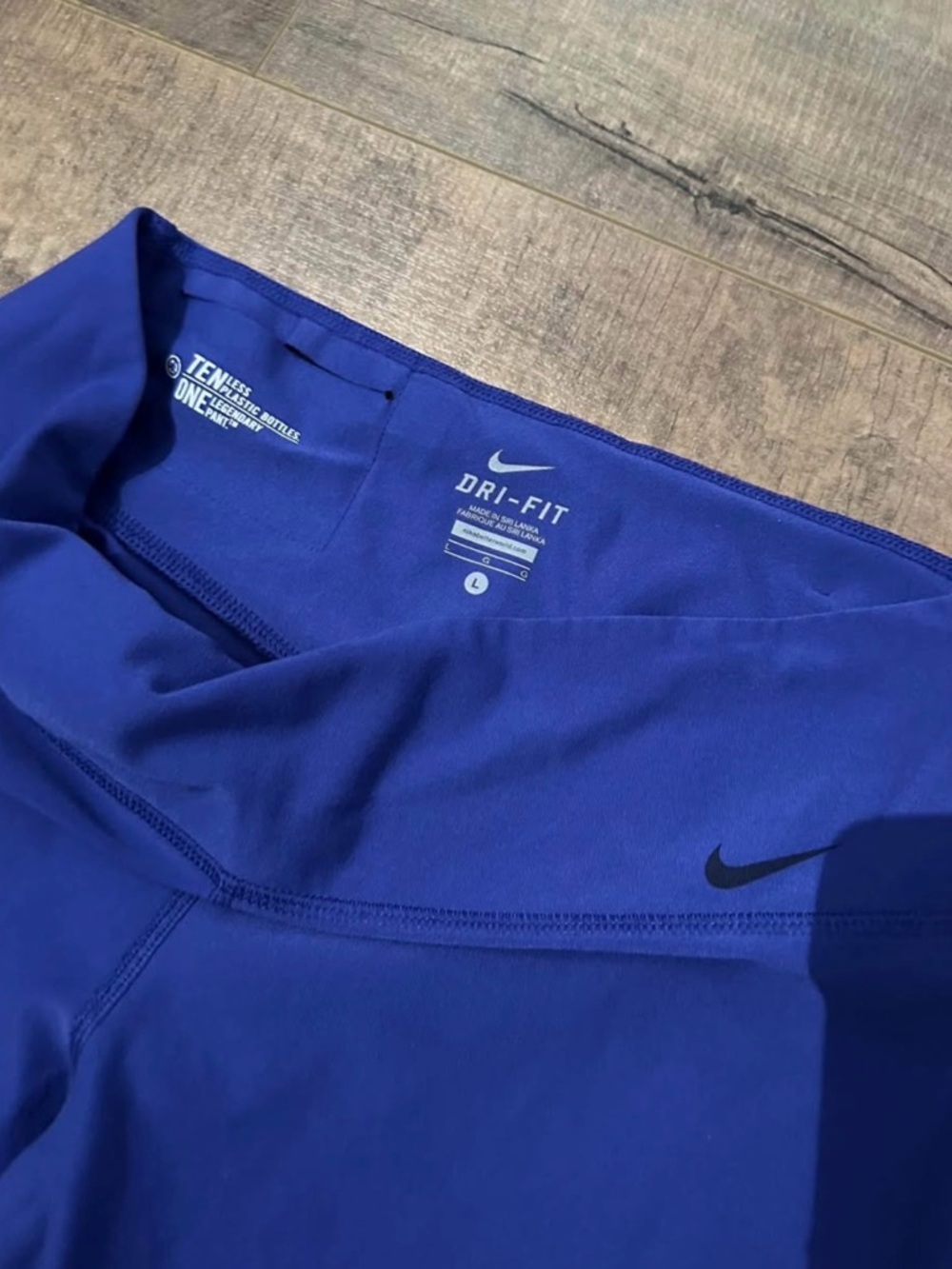Nike Royal Blue Capri Leggings - Picture 2 of 2